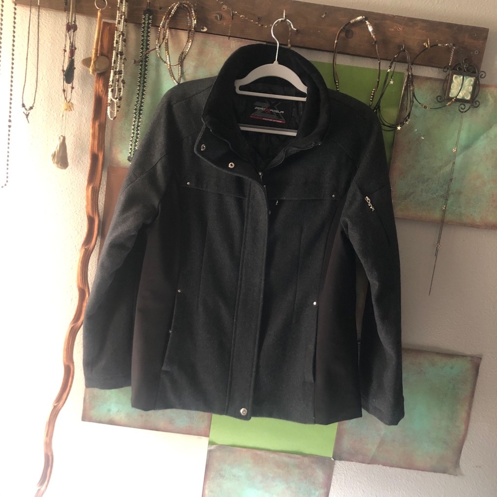 Men’s coat - Picture 3 of 13